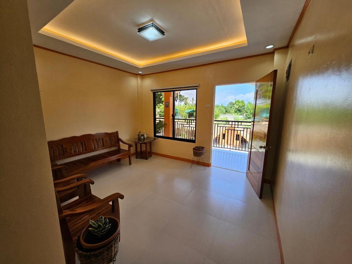 ホテル Moalboal Cay エクステリア 写真